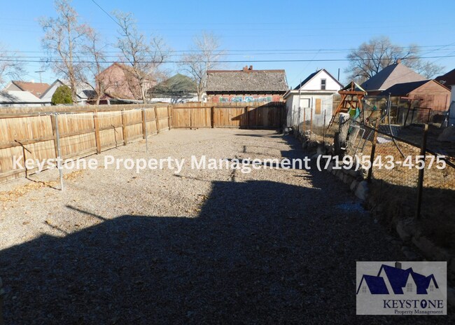 Building Photo - 1410 Spruce St