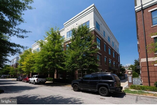 On quiet street in N Old Town - 815 N Patrick St