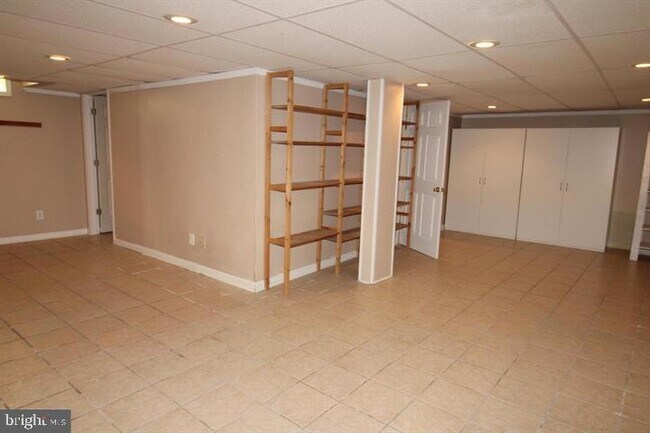 Building Photo - 101 Gordon Ln