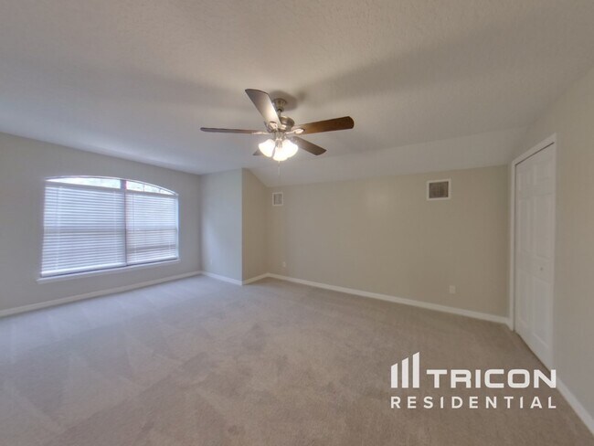 Building Photo - 1512 Clapton Dr