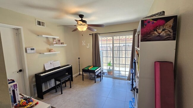 Building Photo - 10978 Cool Lake Terrace