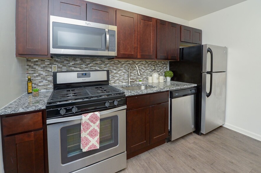 Building Photo - Duncan Hill Apartment Homes
