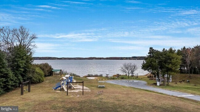 Building Photo - 40905 Spring House Ln