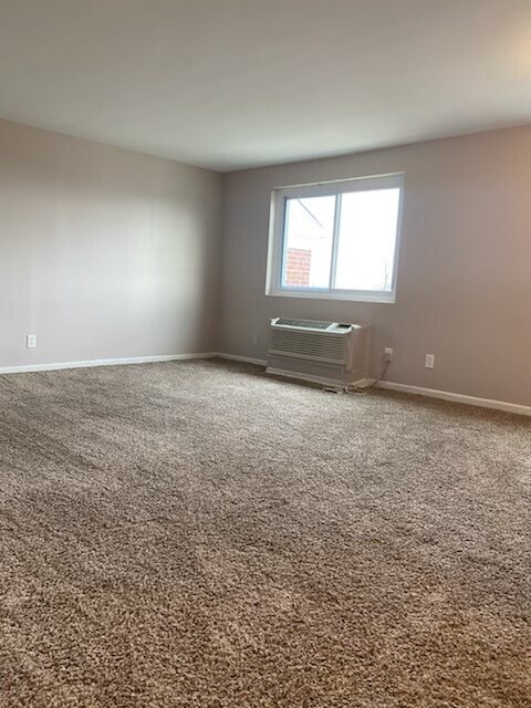Building Photo - 1306 wildwood
