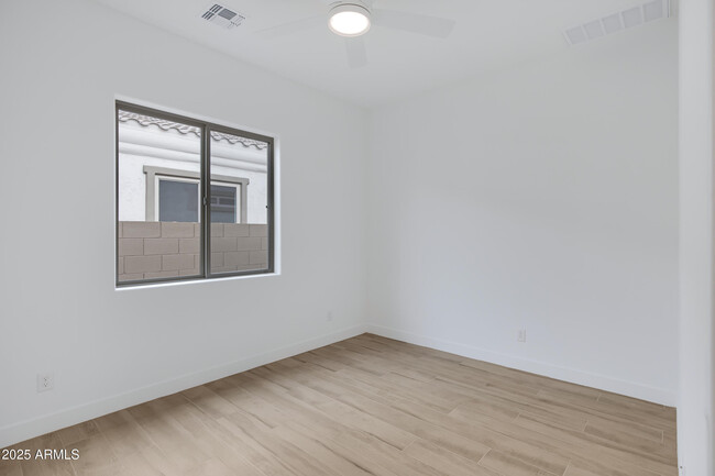 Building Photo - 3624 N 59th St