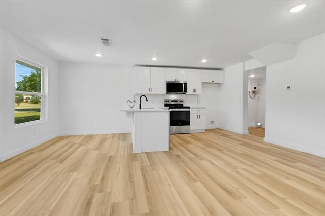 Building Photo - 4367 Alamo Ave