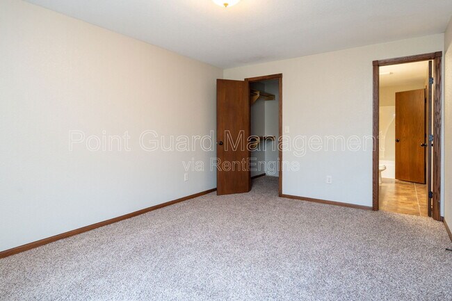 Building Photo - 711 Bristol Cir