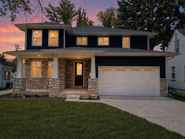 Building Photo - Stunning Contemporary New Build in Northwest Royal Oak