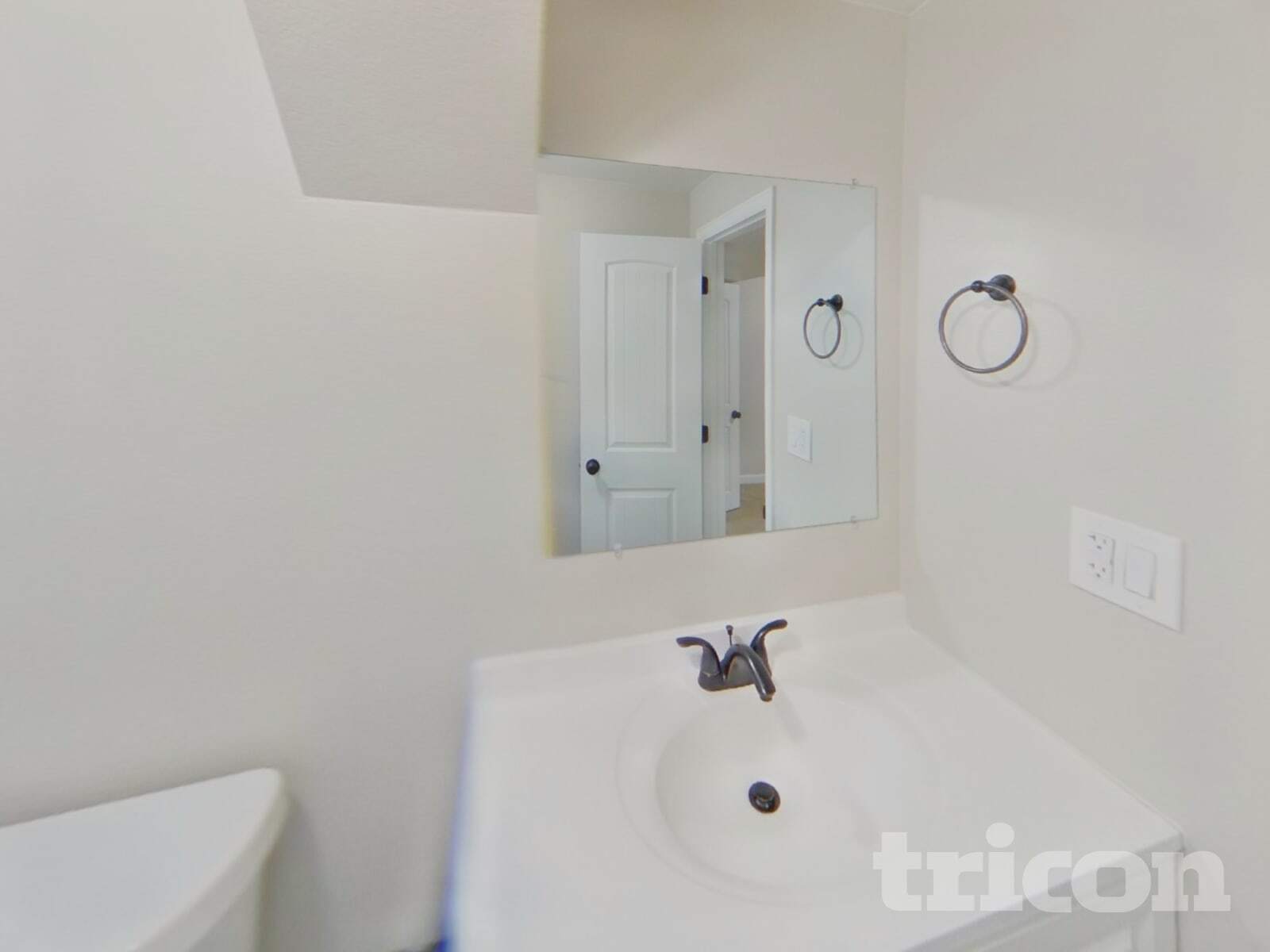 Building Photo - 4080 Candea Ct