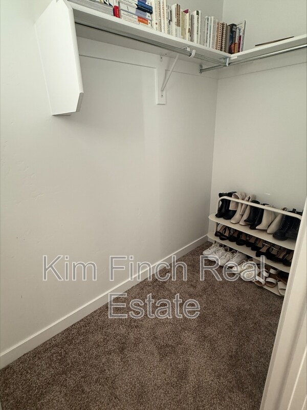 Building Photo - 536 N Willow Springs Ave