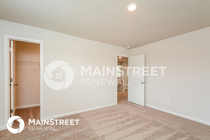 Building Photo - 489 Turning Lk Dr