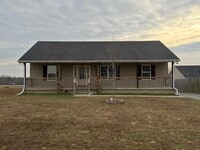 Building Photo - 17 Christopher Ave