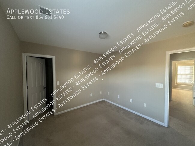 Building Photo - 184 Stonewood Crossing Dr