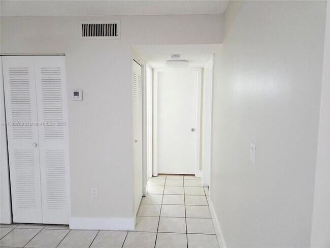 Building Photo - 15640 SW 80th St