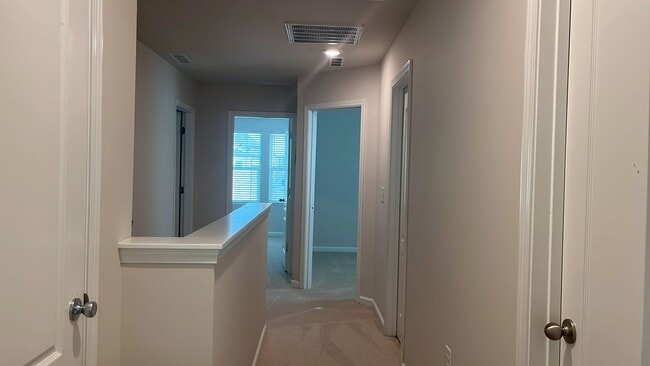 Building Photo - 128 Boone Lake Way