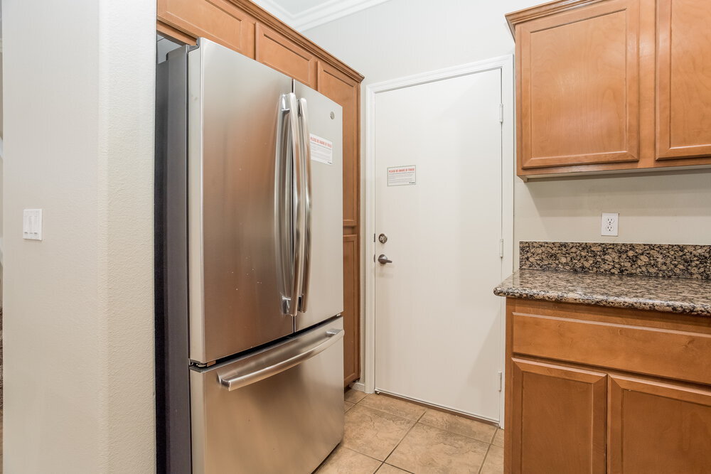 Building Photo - 6333 Blushing Willow St