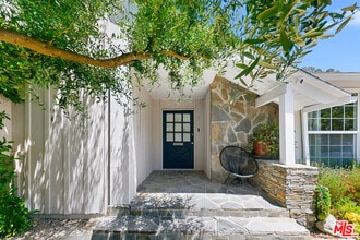 Building Photo - 3644 Goodland Ave