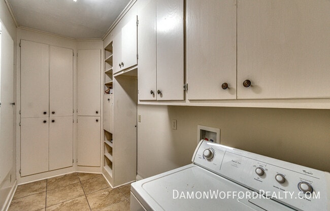 Building Photo - 1431 Brecon Dr