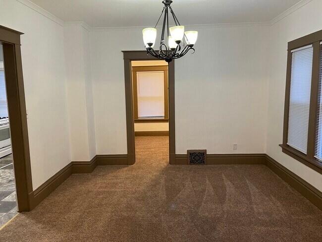 Building Photo - 1220 11th St