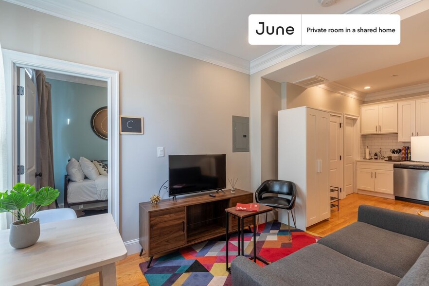 Building Photo - Room in Shared 3 bed/1 bath home in North End
