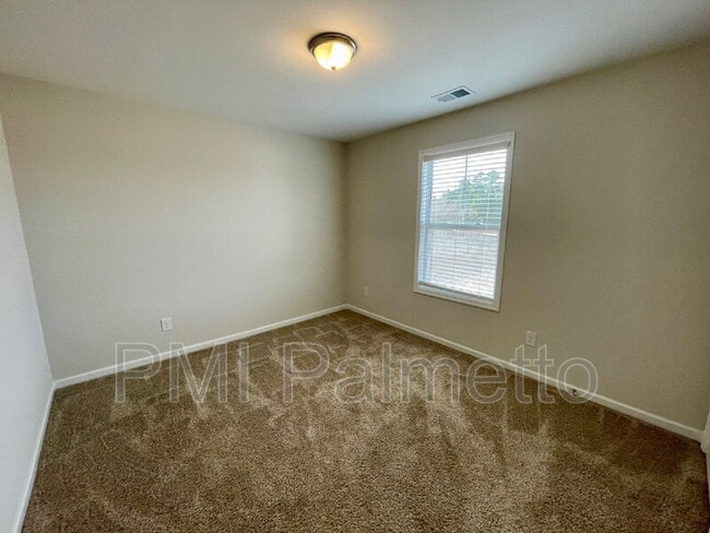 Building Photo - 1 Belle Ct