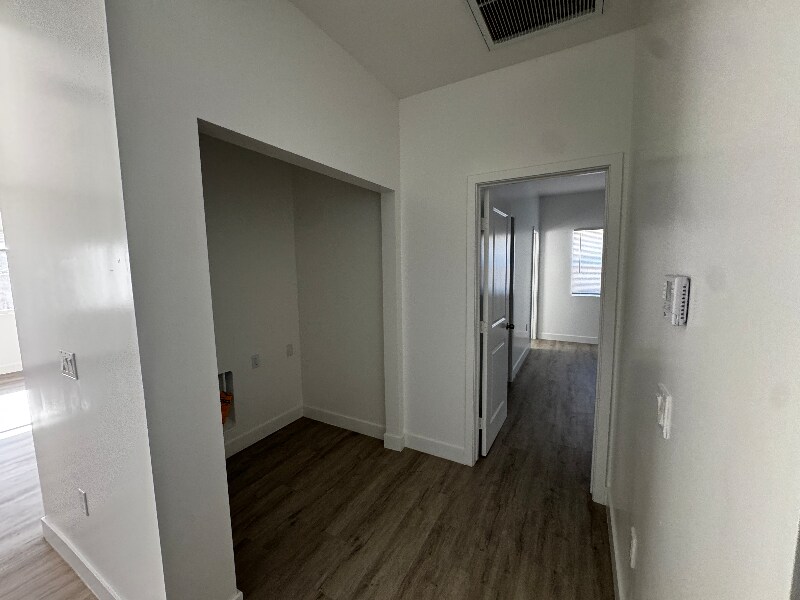 Building Photo - 7215 Del rosa