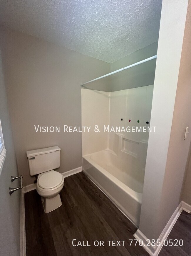 Building Photo - 750 Blandenburg Rd