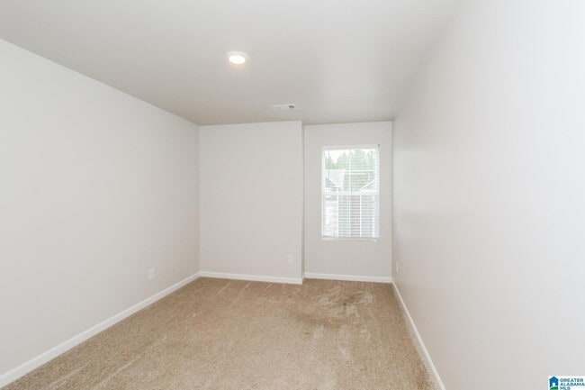 Building Photo - 173 Chelsea Park Rd