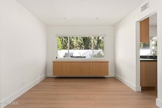 Building Photo - 84 Sunny Vista Ave