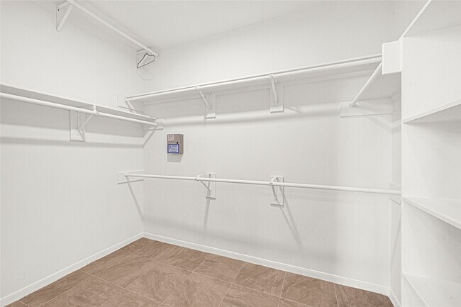 Building Photo - 8307 Summer Reef Dr