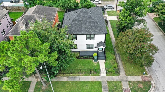 Building Photo - 2802 Arbor St