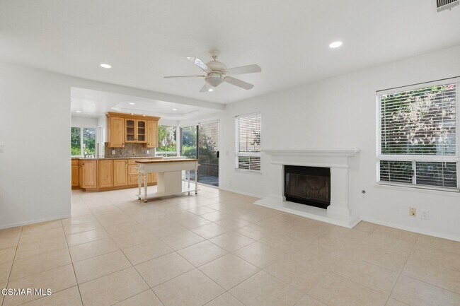 Building Photo - 658 Elevar Ct