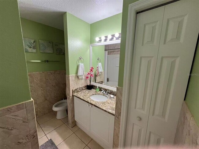 Building Photo - 2812 Club Cortile Cir