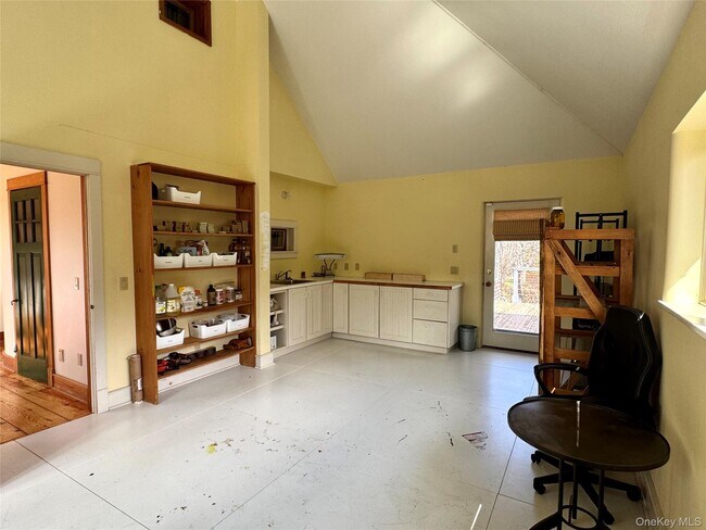 Building Photo - 22 Knight Rd