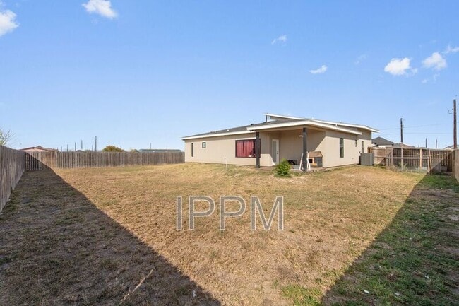 Building Photo - 30816 Muraya St