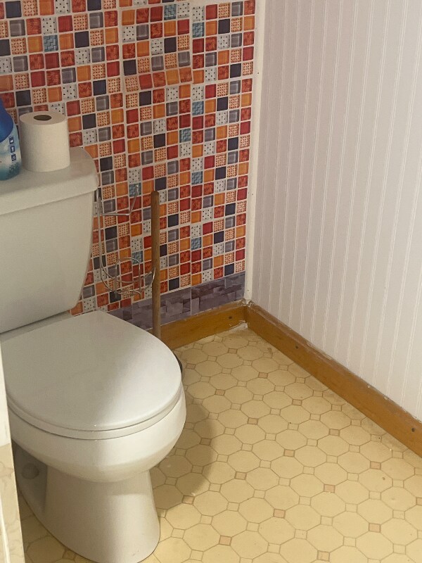 Building Photo - 10 Osgood Ave