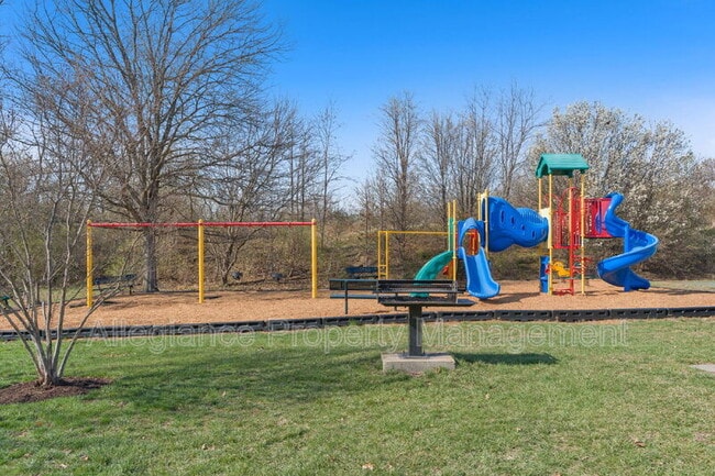 Building Photo - 6011 Curtier Dr