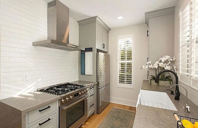 Building Photo - Bern