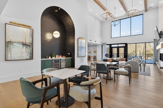 Building Photo - 76 Old Mill Bottom Rd N