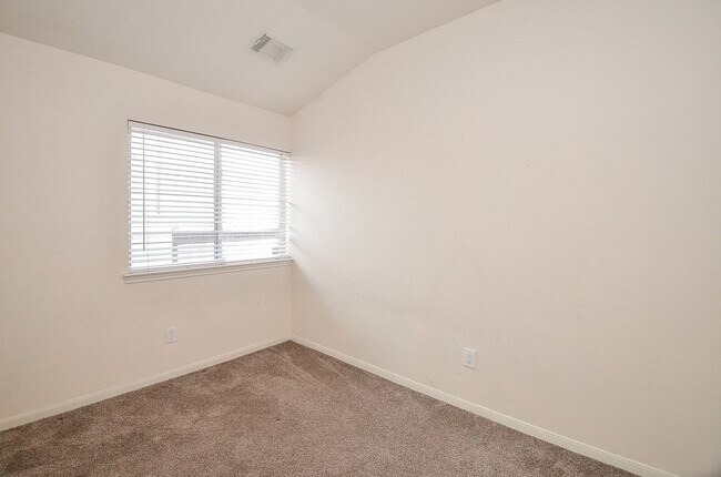 Building Photo - 26822 Kingston Glen Ln