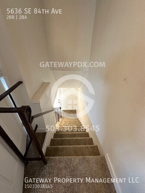 Building Photo - 5636 SE 84th Ave