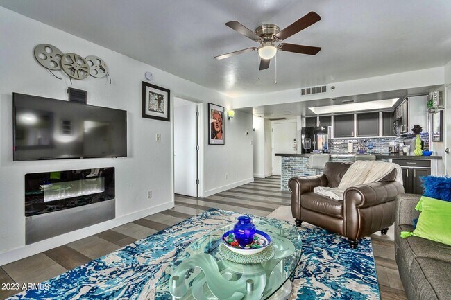 Primary Photo - 7350 N Pima Rd