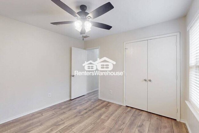 Building Photo - READY FOR MOVE-IN, 3-BEDROOM, 2-BATH HOME ...