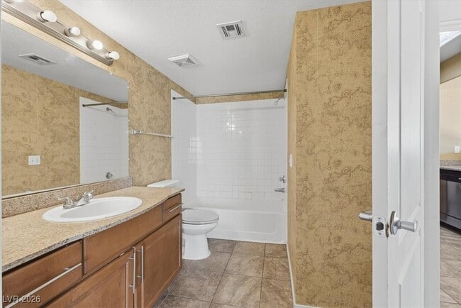 Building Photo - 2300 E Silverado Ranch Blvd