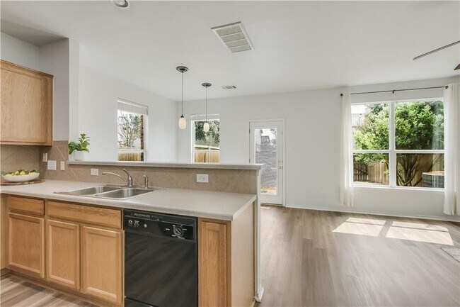 Building Photo - 82 Verde Ranch Loop