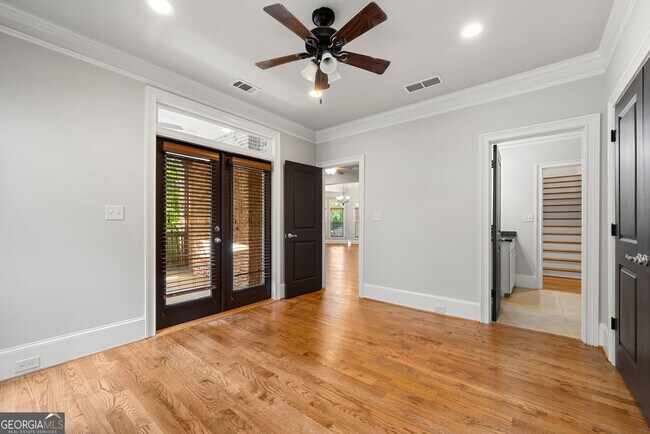 Building Photo - 2041 Mendenhall Cir