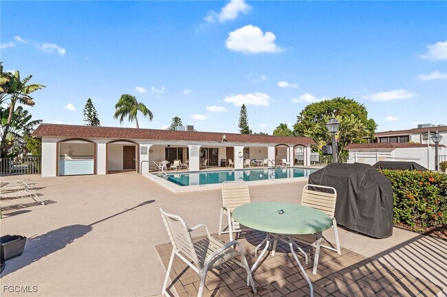 Building Photo - 2828 Jackson St