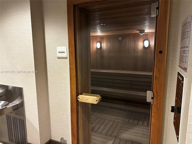 Building Photo - 5252 NW 85th Ave