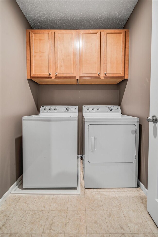 Building Photo - 1960 Commonwealth Blvd