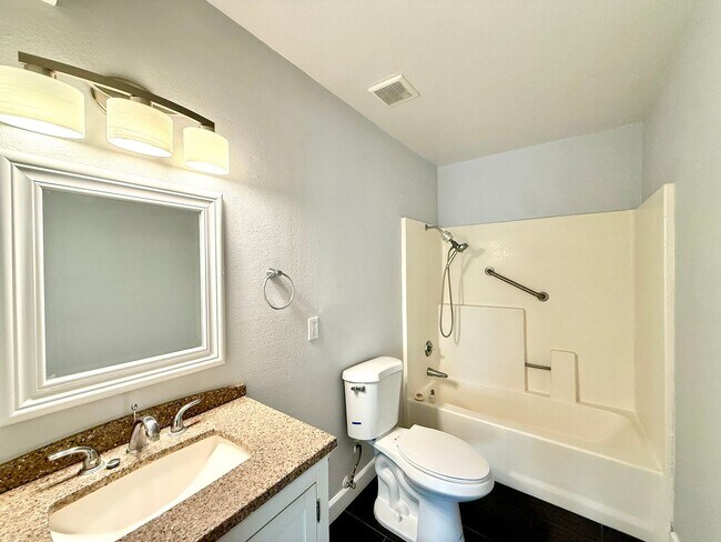 Building Photo - CASA VERDE - One Bedroom - Unfurnished - Long Term